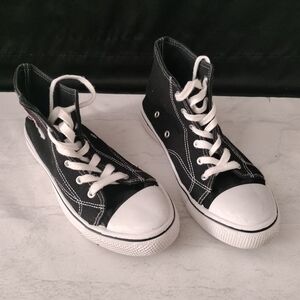 Charles Albert Sz 9 Black White High-Top Sneakers Hat Globe Applique